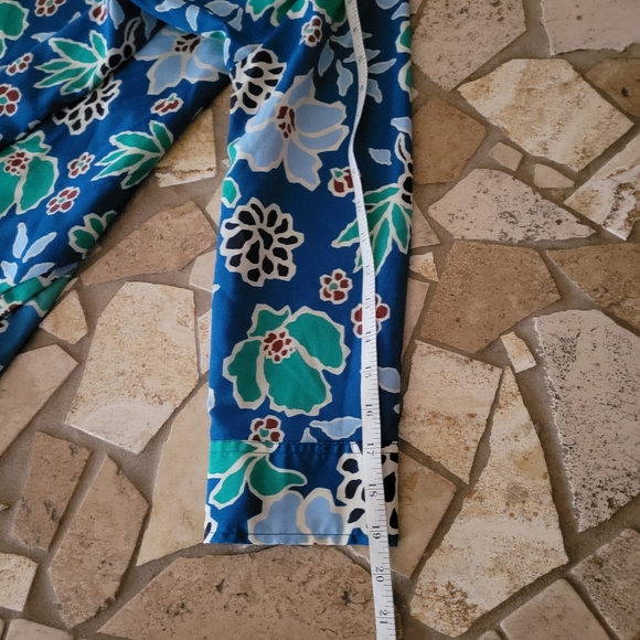 Banana Republic Split Back Blouse - Picture 4 of 10